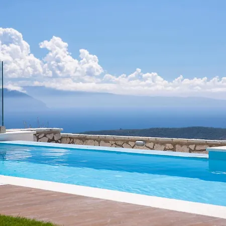 Heavenly Heights By Kb Hospitality * Evgiros