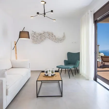 Heavenly Heights By Kb Hospitality Evgiros