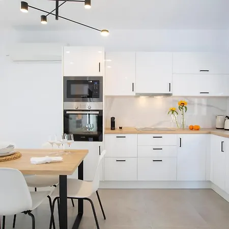 Heavenly Heights By Kb Hospitality * Evgiros