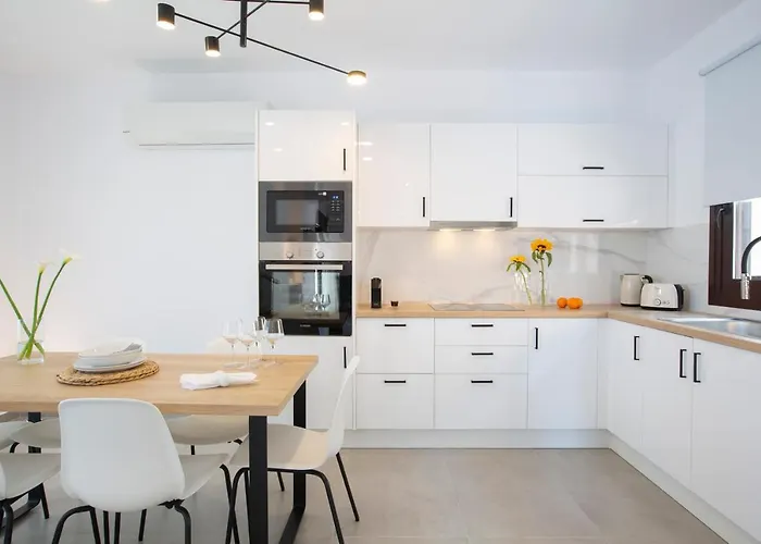 Heavenly Heights By Kb Hospitality * Evgiros